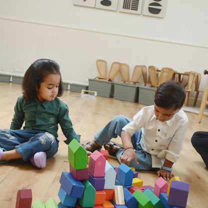 Building Blocks Embroidered Unisex Shirt - Bottle Green