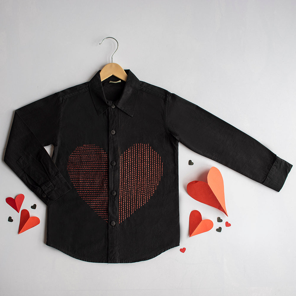 Lined Heart Embroidered Shirt - Black