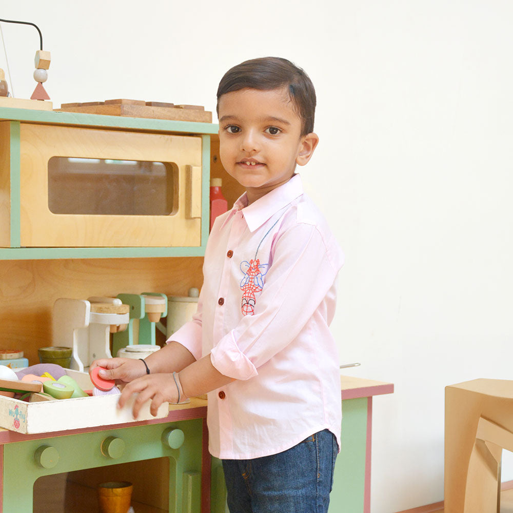 Spidey Embroidered Shirt - Light Pink